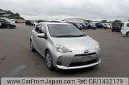 toyota aqua 2013 -TOYOTA--AQUA DAA-NHP10--NHP10-6157395---TOYOTA--AQUA DAA-NHP10--NHP10-6157395-