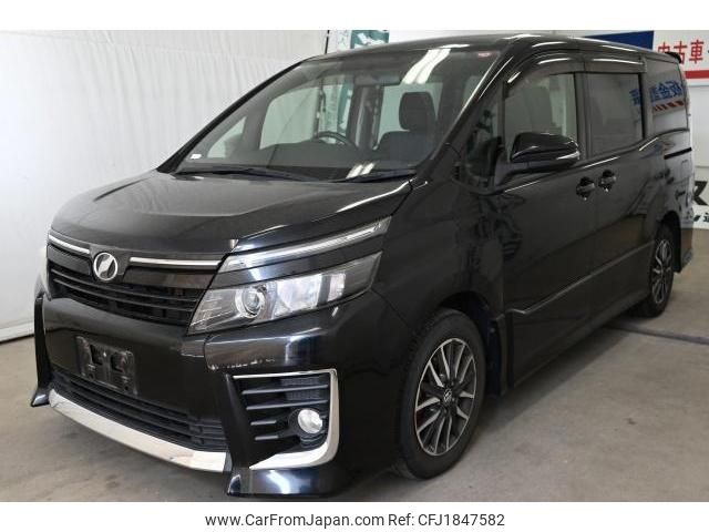 toyota voxy 2014 CFJ1847582 image 2