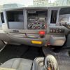 isuzu elf-truck 2017 69 image 24