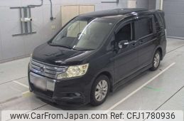 honda stepwagon 2010 CFJ1780936