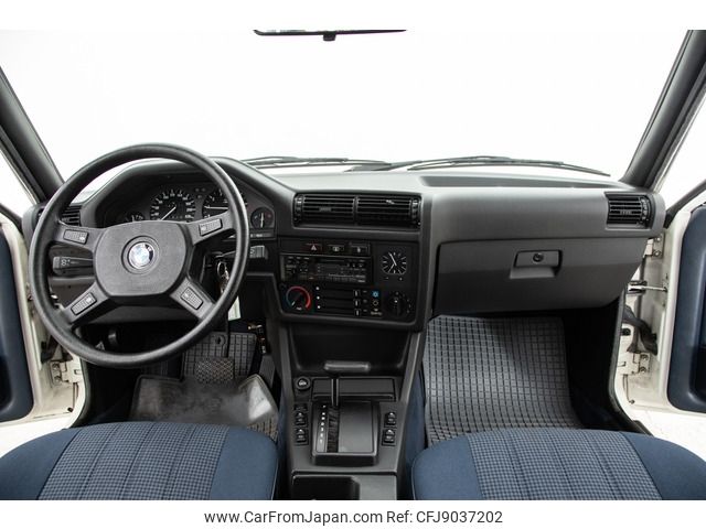 bmw 3-series 1986 -BMW--BMW 3 Series GH-AL19--WBAAC410400831323---BMW--BMW 3 Series GH-AL19--WBAAC410400831323- image 2