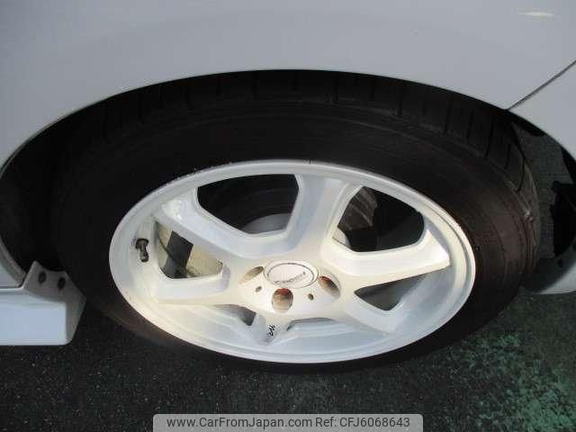 toyota porte 2004 CFJ6068643 image 2