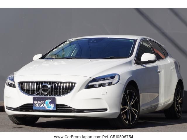 volvo v40 2016 quick_quick_MD4204T_YV1MVA8RDH2381584 image 2