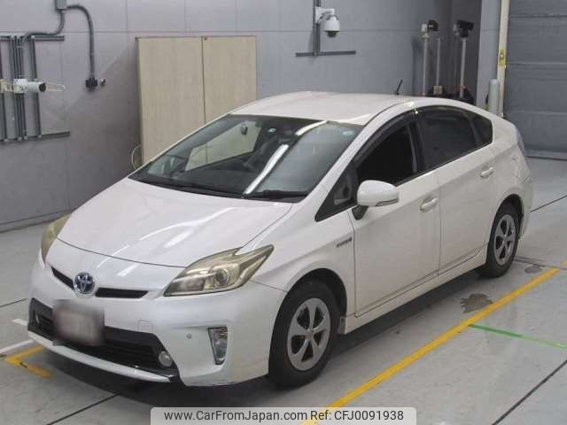 toyota prius 2013 -TOYOTA--Prius DAA-ZVW30--ZVW30-5673105---TOYOTA--Prius DAA-ZVW30--ZVW30-5673105- image 1