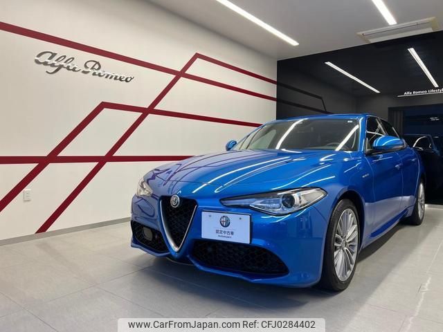 alfa-romeo giulia 2019 quick_quick_95220_ZAREAEGN6H7562690 image 1