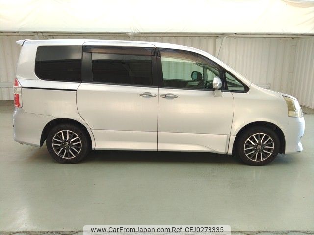 toyota noah 2007 ENHANCEAUTO_1_ea288251 image 2