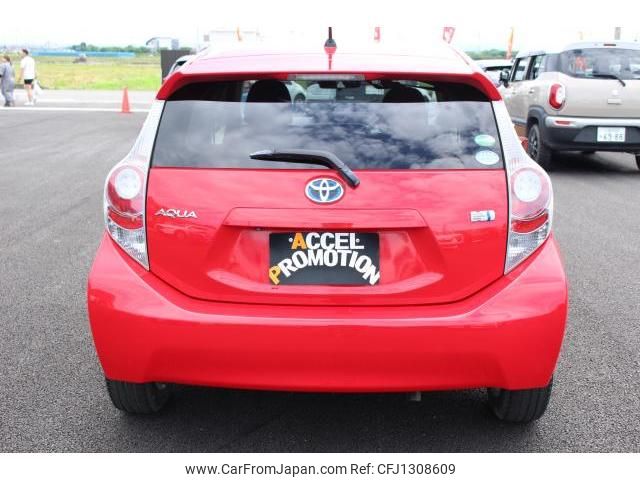 toyota aqua 2014 quick_quick_NHP10_NHP10-2323675 image 2