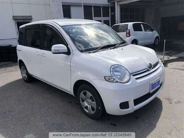 toyota sienta 2009 769235-190530151550 image 1