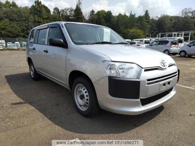 toyota probox 2018 CFJ1696271 image 2