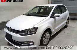 volkswagen polo 2015 -VOLKSWAGEN--VW Polo 6RCJZ--GU013074---VOLKSWAGEN--VW Polo 6RCJZ--GU013074-