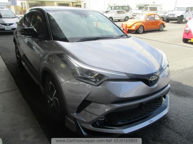 toyota c-hr 2019 quick_quick_DAA-ZYX10_ZYX10-2155458 image 1