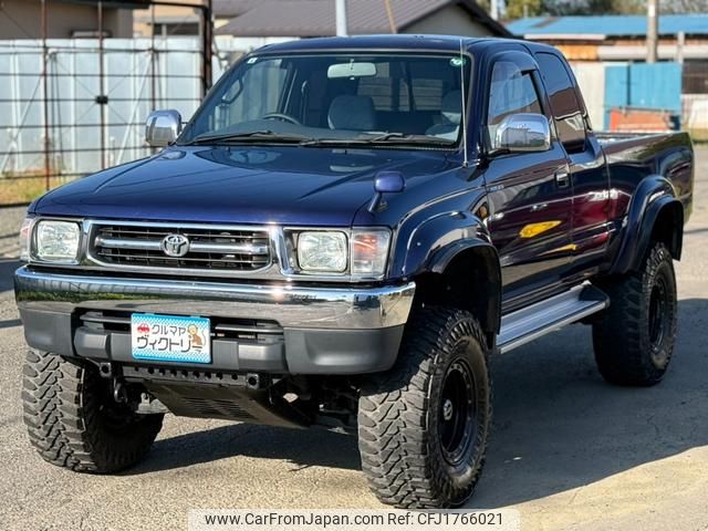 toyota hilux-sports-pick-up 2001 CFJ1766021 image 1