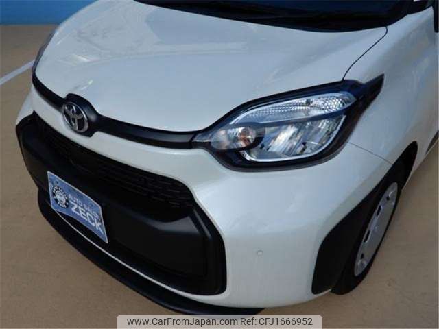 toyota sienta 2023 CFJ1666952 image 2