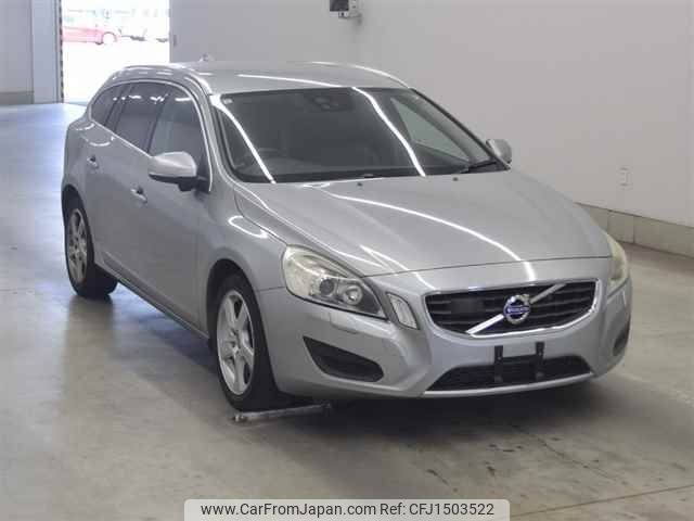 volvo v60 undefined CFJ1503522 image 1