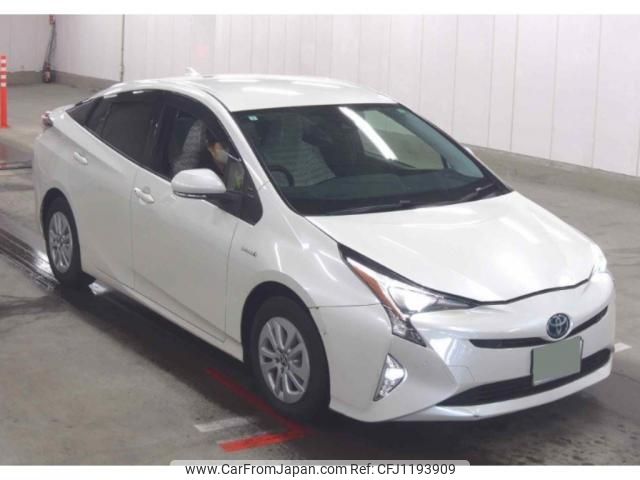 toyota prius 2017 quick_quick_DAA-ZVW55_8047073 image 1
