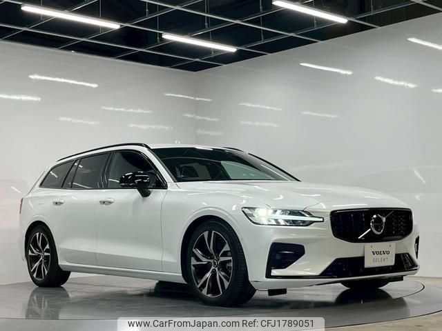 volvo v60 2022 CFJ1789051 image 1