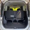 toyota voxy 2015 quick_quick_ZRR80W_ZRR80-0136715 image 11