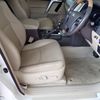 toyota land-cruiser-prado 2019 24411805 image 26