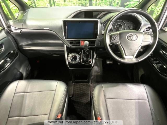 toyota voxy 2018 -TOYOTA--Voxy DBA-ZRR85W--ZRR85-0111090---TOYOTA--Voxy DBA-ZRR85W--ZRR85-0111090- image 2