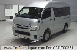 toyota regiusace-van 2019 CFJ1700351