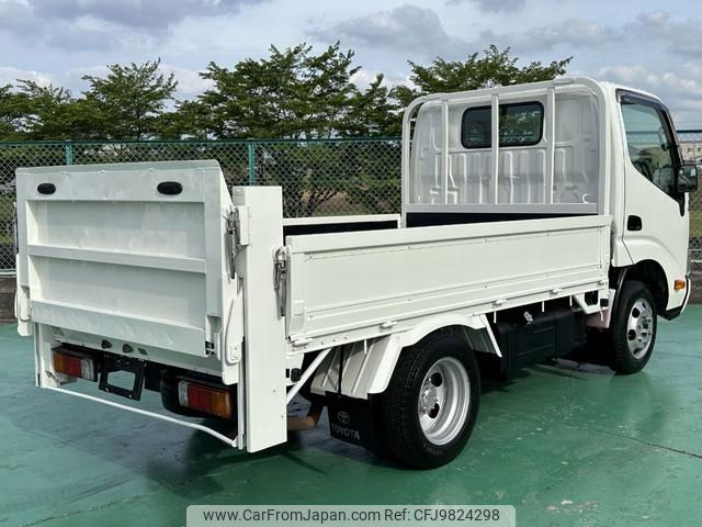 toyota dyna-truck 2011 GOO_NET_EXCHANGE_0403635A30240524W001 image 2