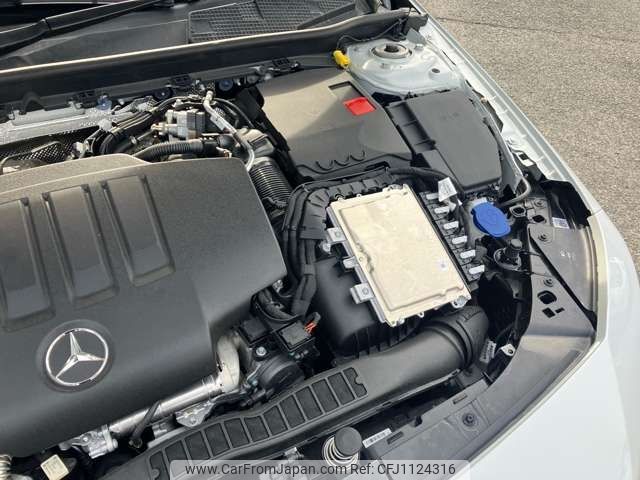 mercedes-benz cla-class 2024 -MERCEDES-BENZ--Benz CLA 3DA-118612M--W1K1186122N473710---MERCEDES-BENZ--Benz CLA 3DA-118612M--W1K1186122N473710- image 2