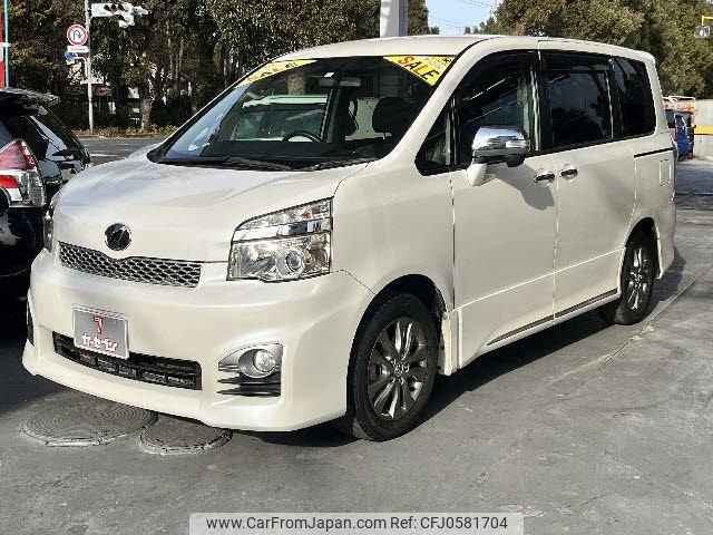 toyota voxy 2014 -TOYOTA--Voxy DBA-ZRR70W--ZRR70-0601063---TOYOTA--Voxy DBA-ZRR70W--ZRR70-0601063- image 1