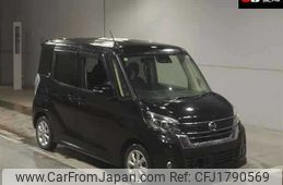 nissan dayz-roox 2018 CFJ1790569