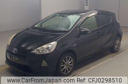 toyota aqua 2013 -TOYOTA--AQUA NHP10-6214683---TOYOTA--AQUA NHP10-6214683-