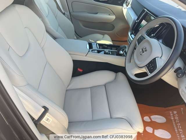 volvo v60 2022 CFJ0383998 image 2