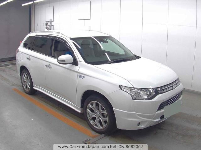 mitsubishi outlander-phev 2014 quick_quick_DLA-GG2W_GG2W-0100284 image 1