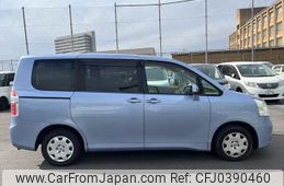 toyota noah 2007 NIKYO_FB77283