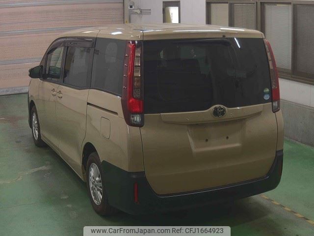 toyota noah 2016 CFJ1664923 image 2