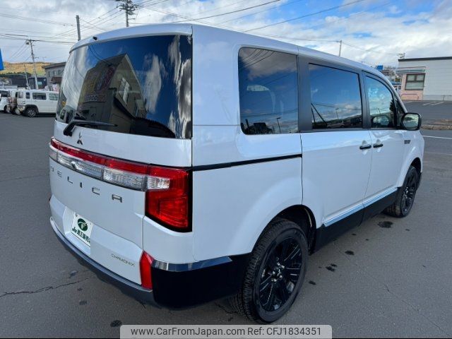 mitsubishi delica-d5 2025 CFJ1834351 image 2