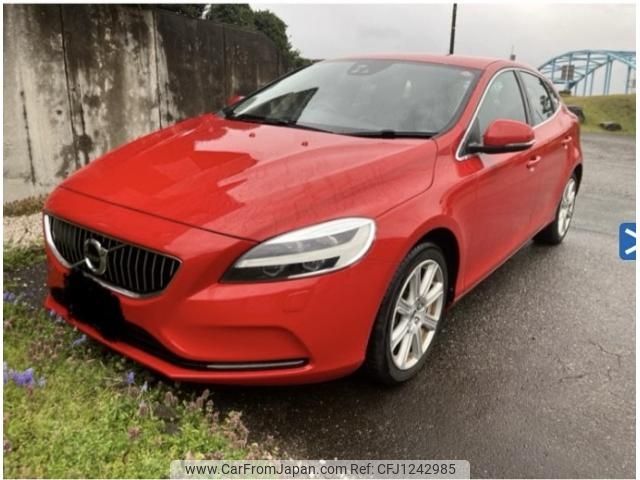 volvo v40 2016 -VOLVO--Volvo V40 DBA-MB4154T--YV1MV2920H2397233---VOLVO--Volvo V40 DBA-MB4154T--YV1MV2920H2397233- image 1