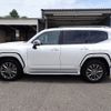 toyota land-cruiser 2023 CFJ1774861 image 2