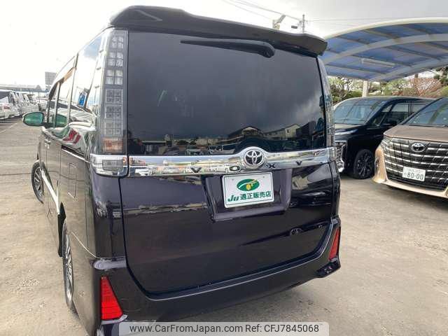 toyota voxy 2016 -TOYOTA--Voxy ZRR80W--0225246---TOYOTA--Voxy ZRR80W--0225246- image 2