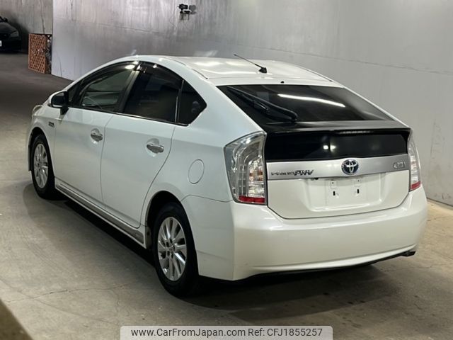 toyota prius-phv 2014 CFJ1855257 image 2