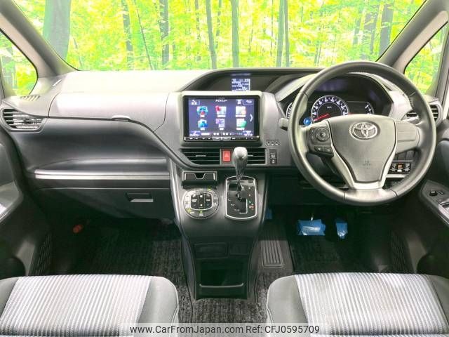 toyota voxy 2014 -TOYOTA--Voxy DBA-ZRR80W--ZRR80-0069468---TOYOTA--Voxy DBA-ZRR80W--ZRR80-0069468- image 2