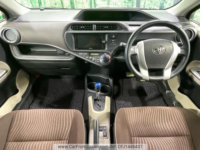 toyota aqua 2012 CFJ1448437 image 2