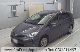 toyota prius-α 2015 CFJ1816497
