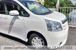 toyota noah 2007 TE3402