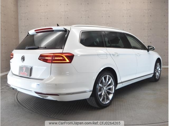 volkswagen passat-variant 2018 -VOLKSWAGEN--VW Passat Variant LDA-3CDFC--WVWZZZ3CZJE158955---VOLKSWAGEN--VW Passat Variant LDA-3CDFC--WVWZZZ3CZJE158955- image 2