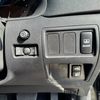 lexus is 2005 CARSENSOR_JP_AU6215263879 image 24
