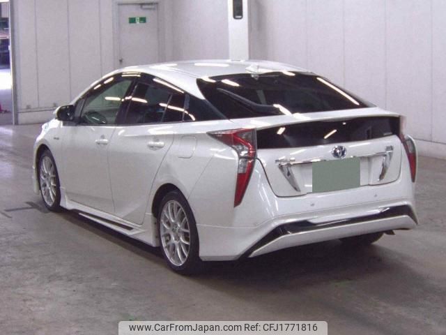 toyota prius 2017 CFJ1771816 image 2