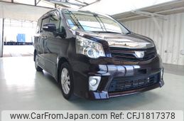 toyota noah 2011 CFJ1817378
