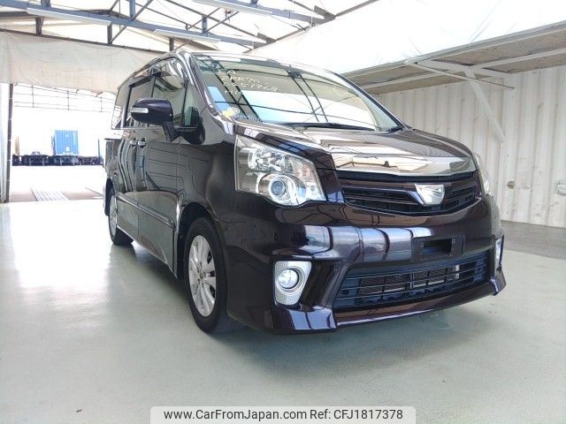toyota noah 2011 CFJ1817378 image 1