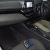 toyota c-hr 2017 quick_quick_DAA-ZYX10_2087817 image 9