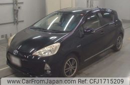 toyota aqua 2012 CFJ1715209