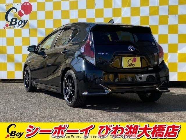 toyota aqua 2017 -TOYOTA--AQUA NHP10--6604824---TOYOTA--AQUA NHP10--6604824- image 2